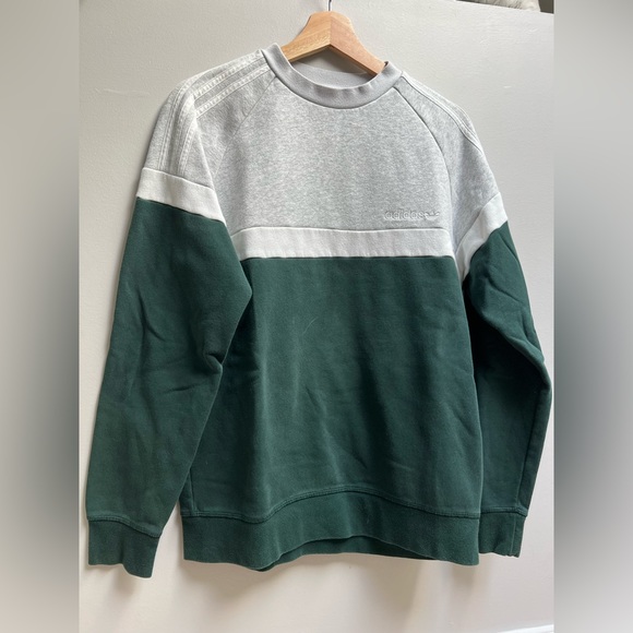 Nike/Adidas Crewnecks and Hoodies - Picture 1 of 4